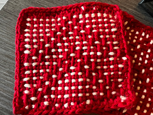 Mug Rugs red on white